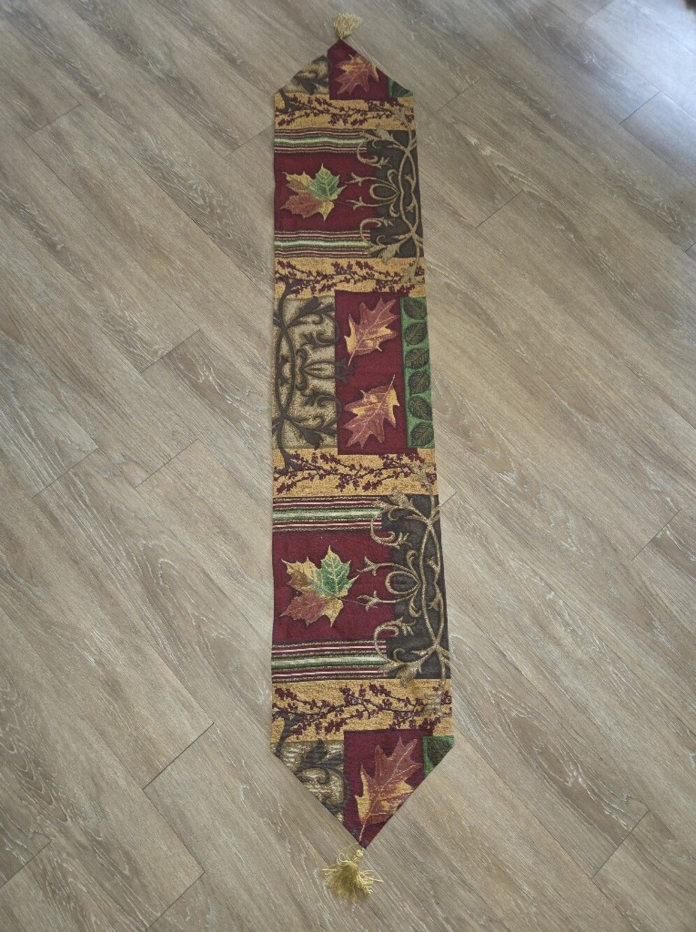 Autumn Leaf Pattern Red and Green Table Runner 67 Inches